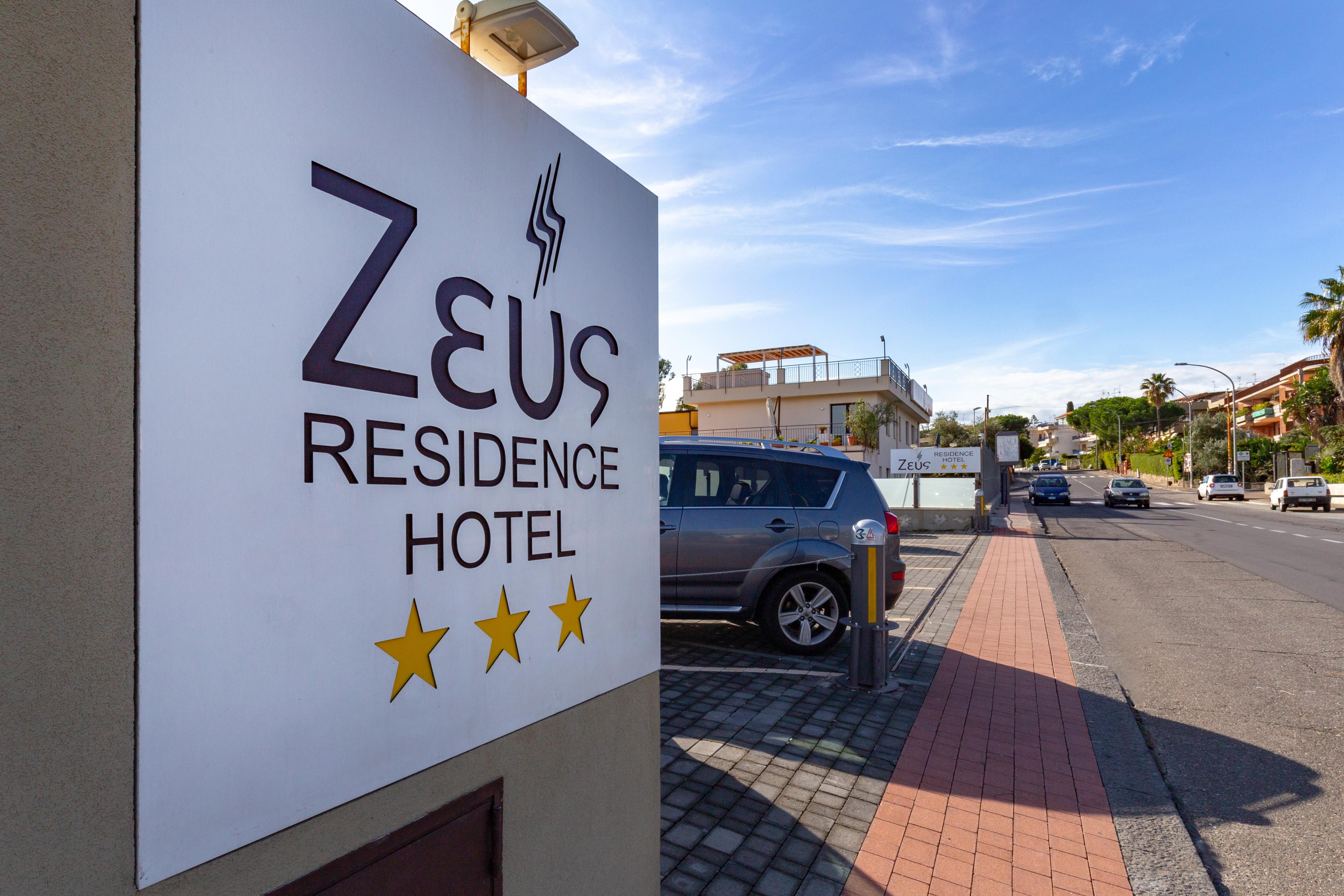 Zeus Residencia Hotel Catania Exterior foto